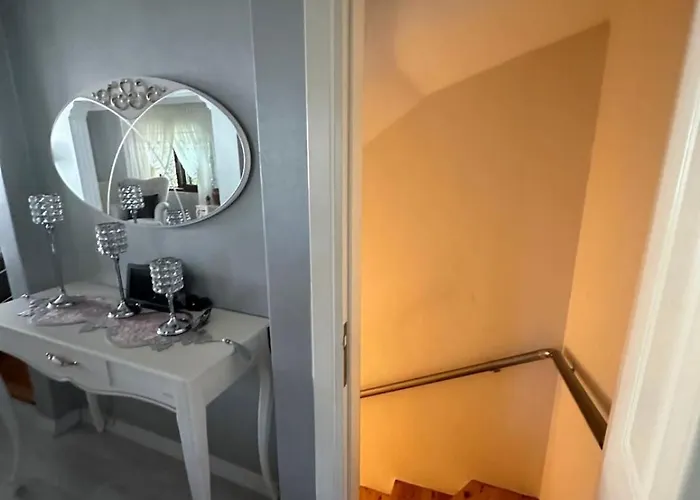 With Private Pool In 빌라 *