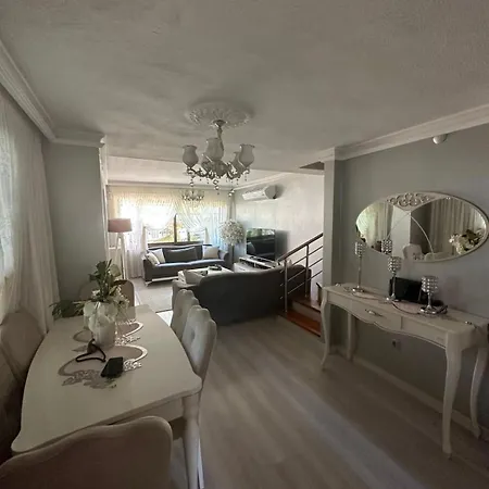 Villa With Private Pool In Marmaris